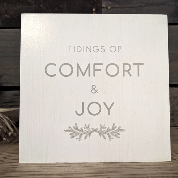 Comfort & Joy Wood Sign Decor NEW SAGE GREEN & WHITE - Picture 1 of 6